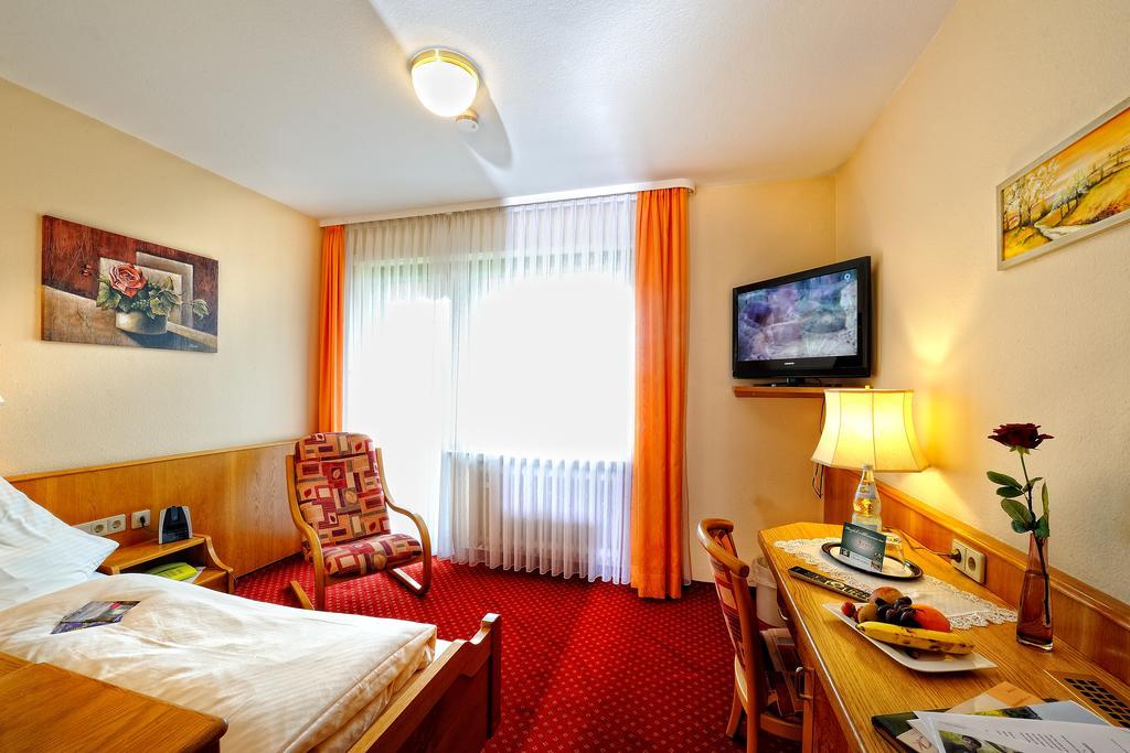 Wellness-Hotel Talblick Шёмберг Экстерьер фото