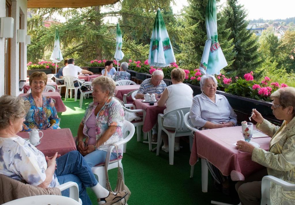 Wellness-Hotel Talblick Шёмберг Экстерьер фото